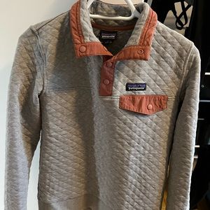 Patagonia Cotton Quilt Snap T Pullover XS Women’s - Grey and Dark Rose